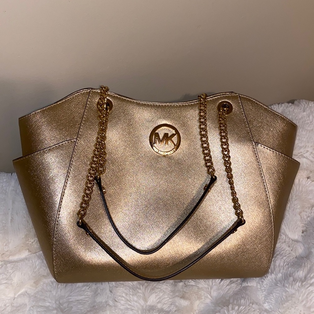 Beautiful Champagne Gold Michael Kors Purse